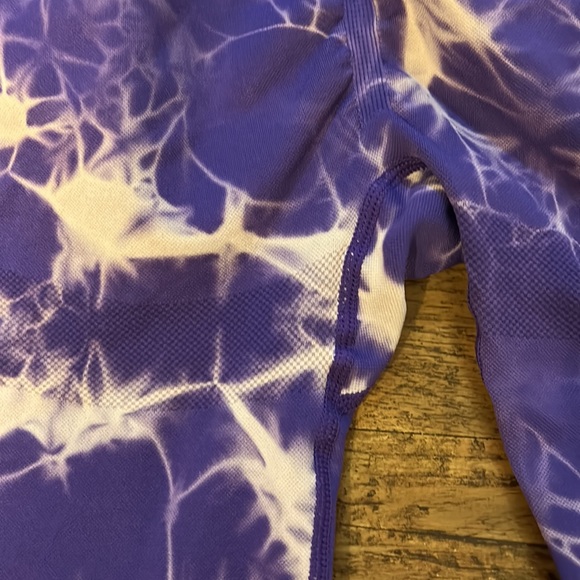 Forge Purple and White Tie Dye Leggings - Picture 4 of 7